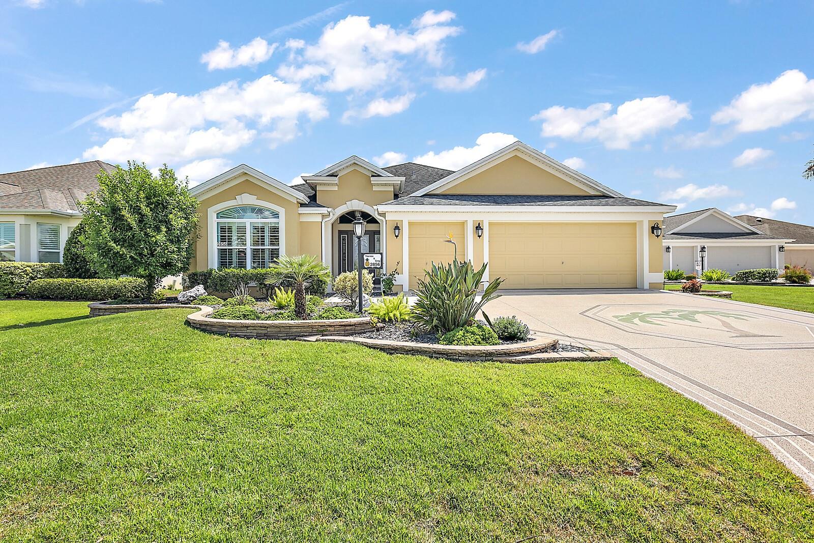 3/2 Iris w/2 Car + Golf Cart Garage