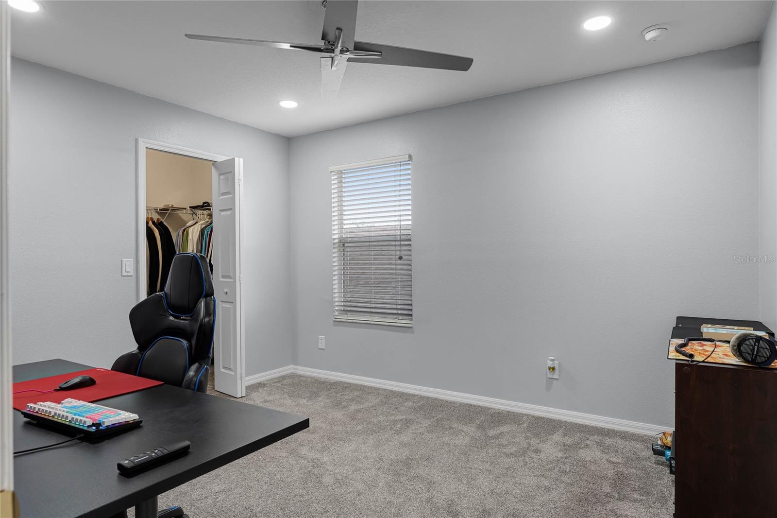 Bedroom 2 w/walk-in closet