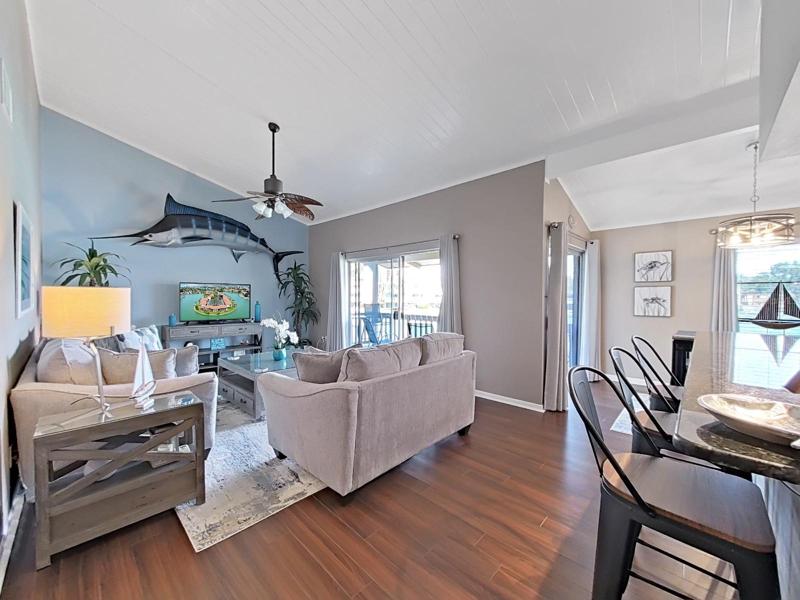 Your getaway family area - Open and relaxing!