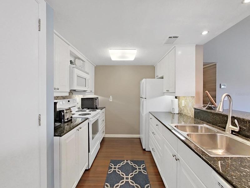 Microwave, range, refrigerator and more!