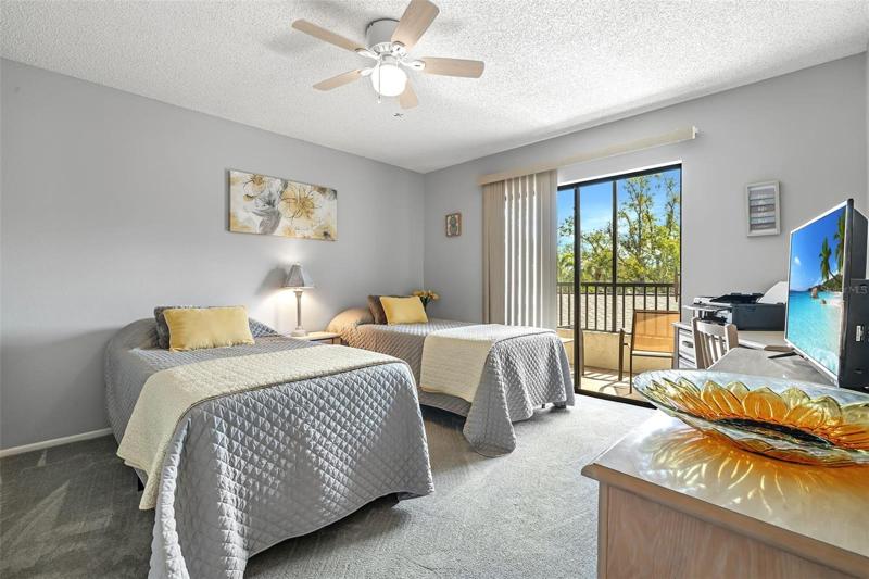Guest Bedroom with private lanai.
