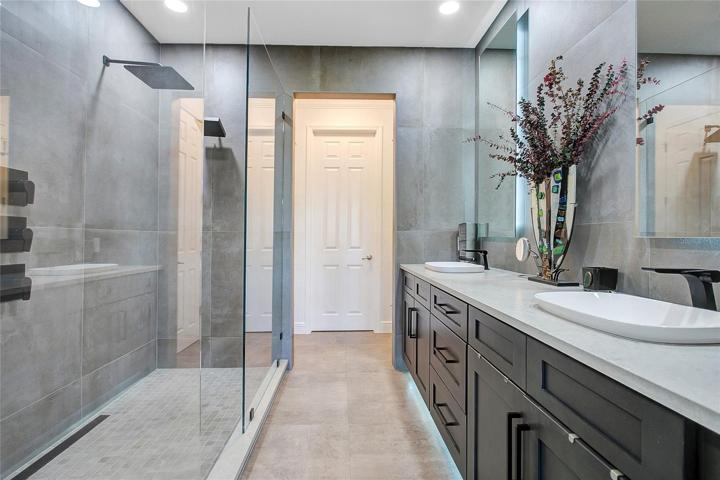 Owner suite bathroom. Double vanities