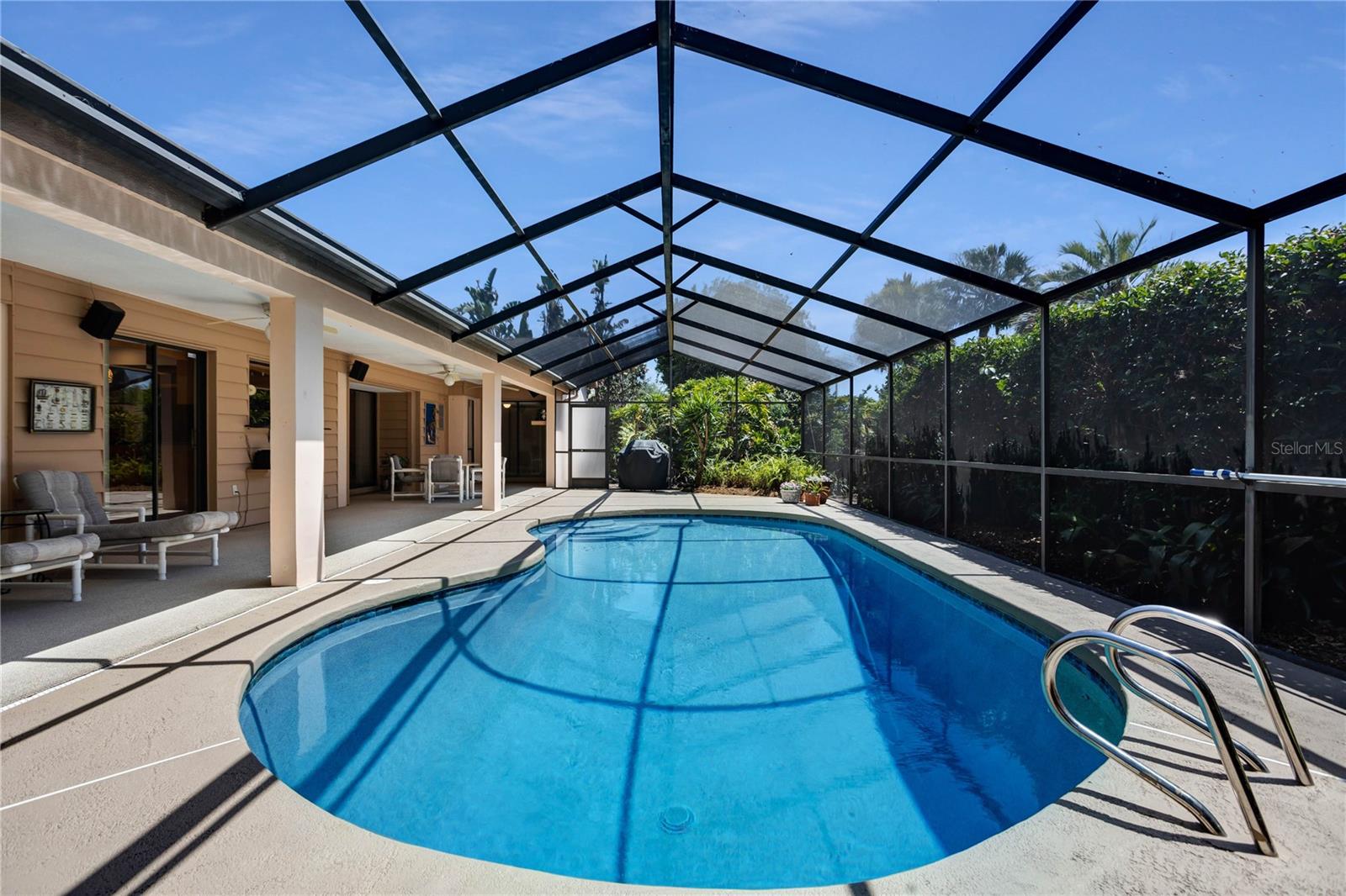 Screened Pool