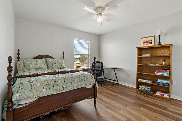 Upstairs Bedroom #2