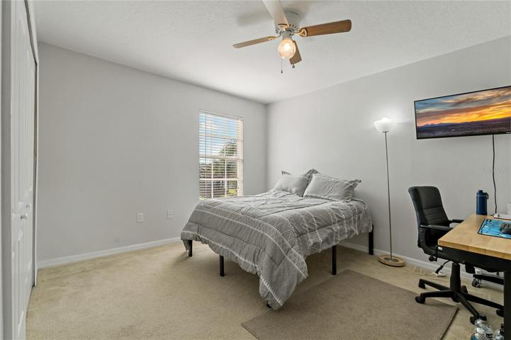 Upstairs Bedroom #4