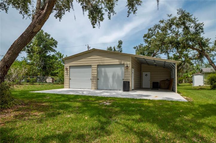 DETACHED GARAGE