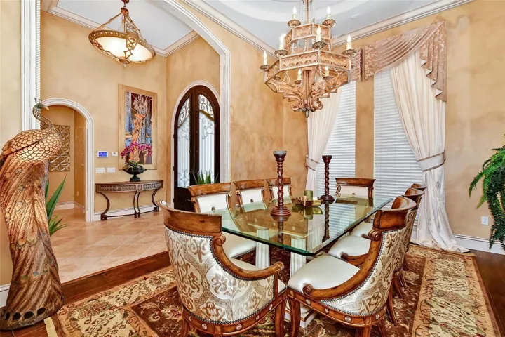 Formal Dinning, Venetian Plaster Walls and Elegant Drapes.