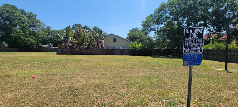 3 parcel lots