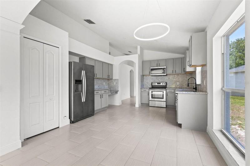 FAMILY ROOM/ KITCHEN