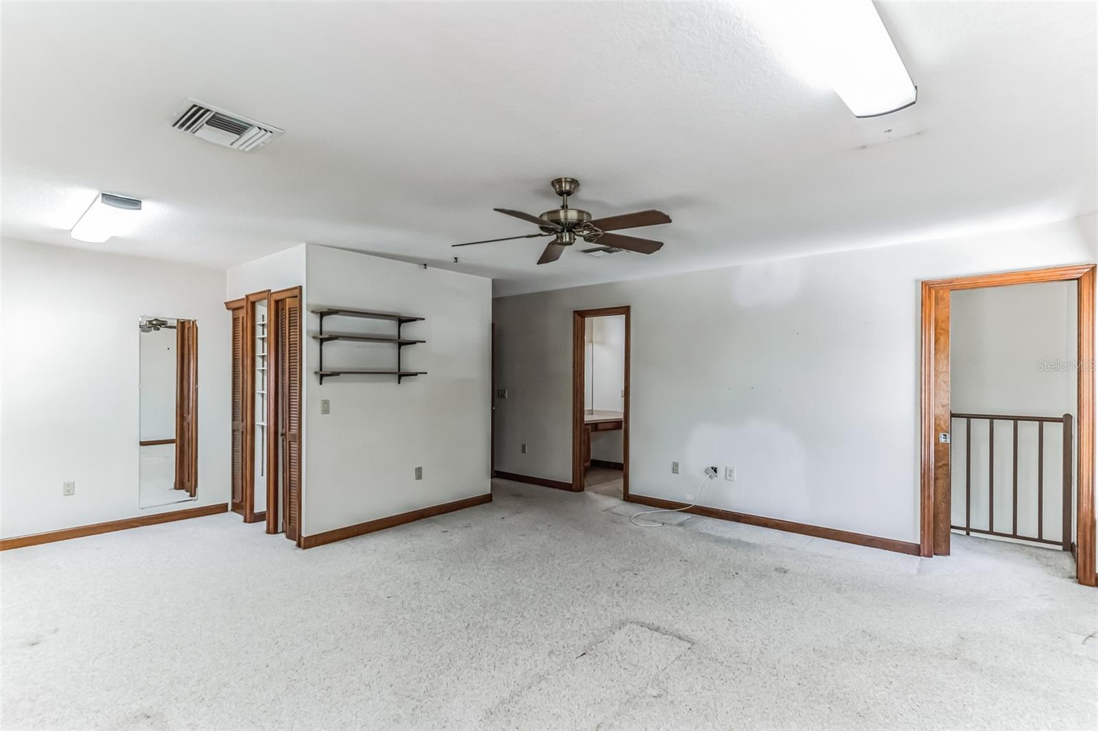 Large Bonus Room with Endless Possibillities