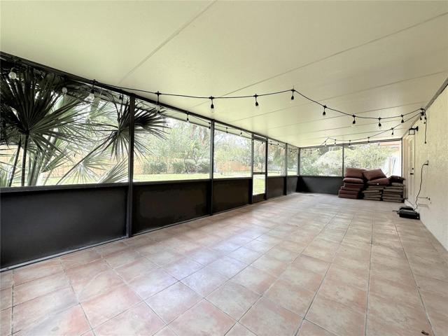 Screened-in Lanai