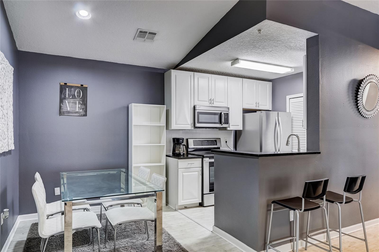 4332 S Kirkman Road #1012, Orlando, Florida 32811, 2 Bedrooms Bedrooms, ,2 BathroomsBathrooms,Residential,For Sale,KIRKMAN,O6108938