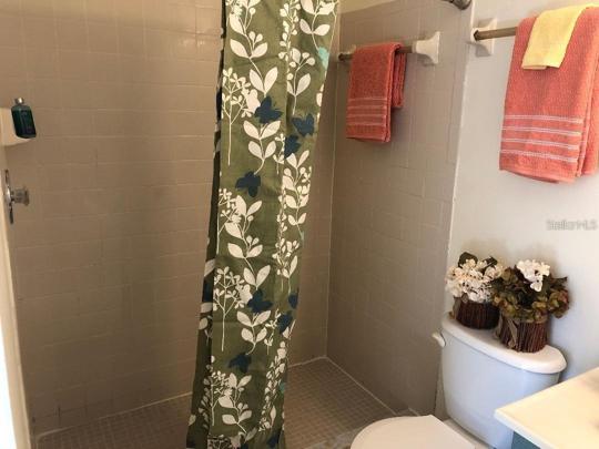 MASTER SHOWER