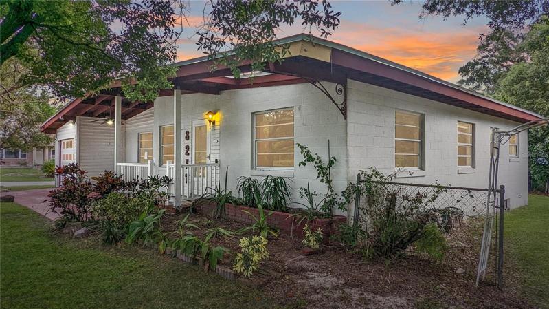 Who Wouldn’t LOVE to Live Comfortably in a New RENNOVATION?  Your BRAND-NEW ROOF Just Completed a Few Months Ago, Gives You Over a Generation of Worry-Free Living to come! Nice!