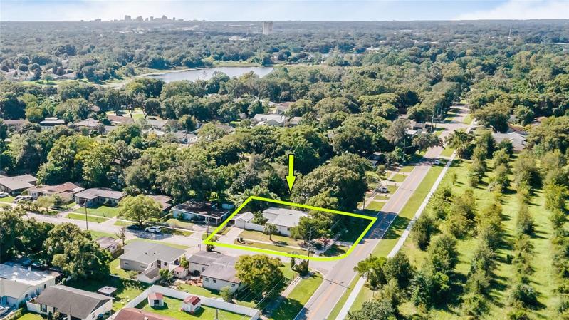 Located in a Quiet, Family Community Near the Maitland Center Office Park and the RDV Sportsplex, and Maitland Blvd on-ramp for Interstate 4 Corridor! Just Minutes to Highway 441 and only 15 Minutes to College Park, Downtown Winter Park/Park Avenue, or Downtown Orlando!