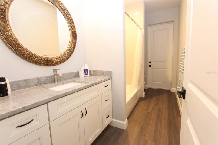 Bathroom 2 with Tub-Shower Combination