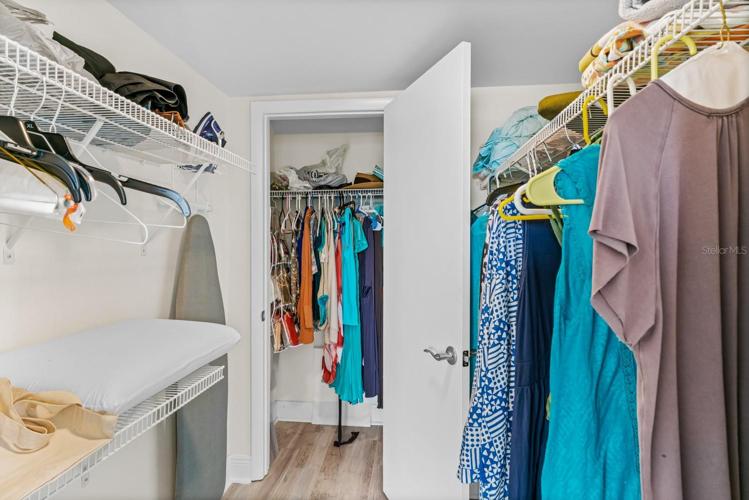 Walk in closet