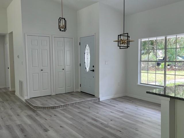 Foyer / Dining Room