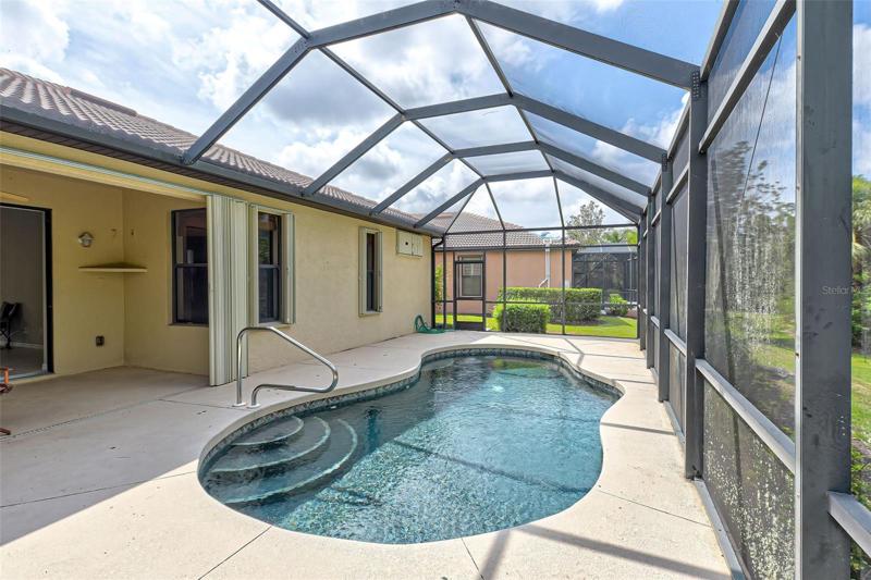 PRIVATE POOL