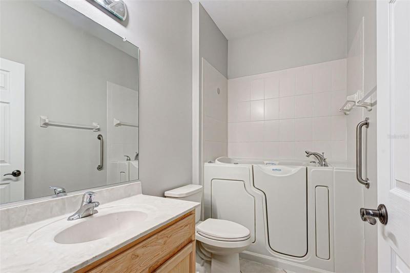 GUEST BATH ROOM