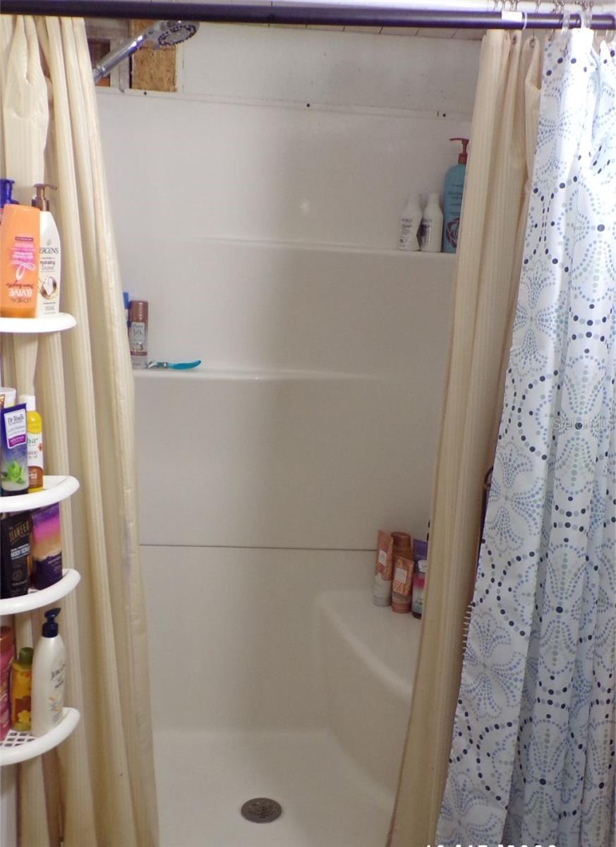 Bathroom2