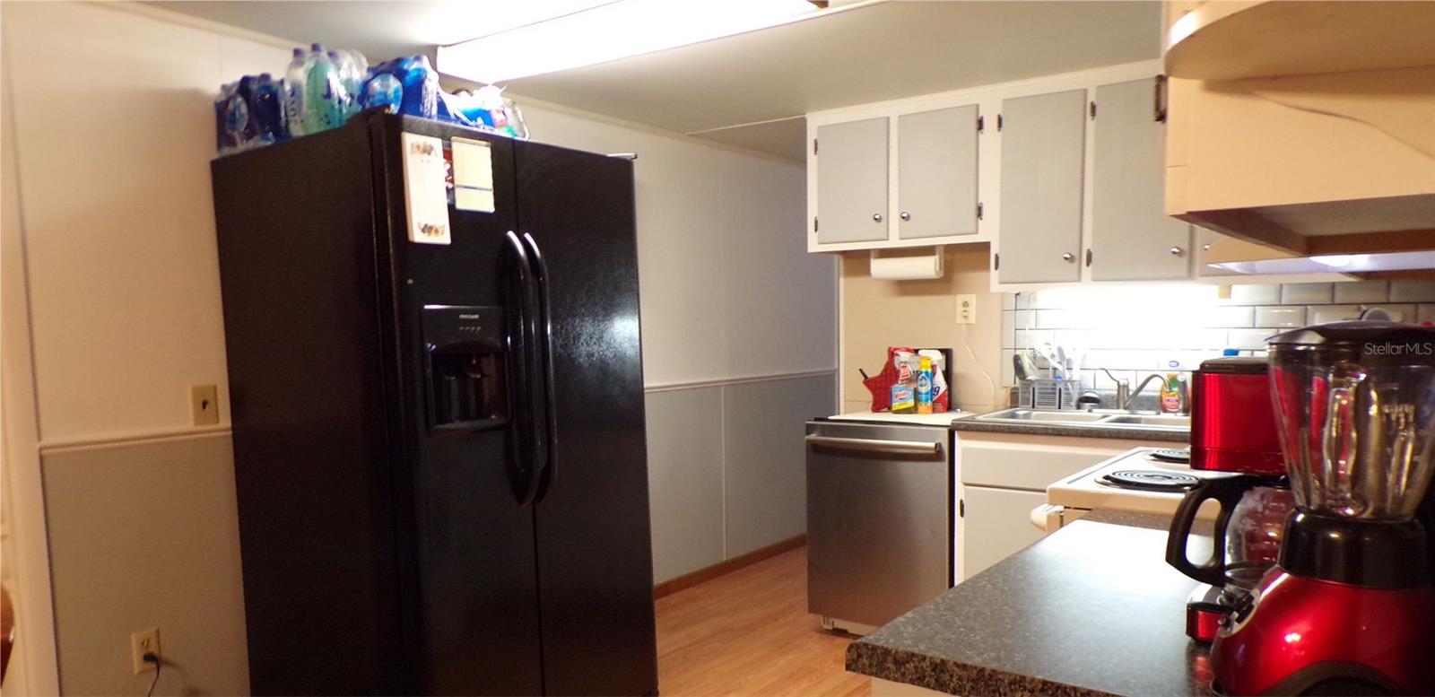 Kitchen with lots of storage