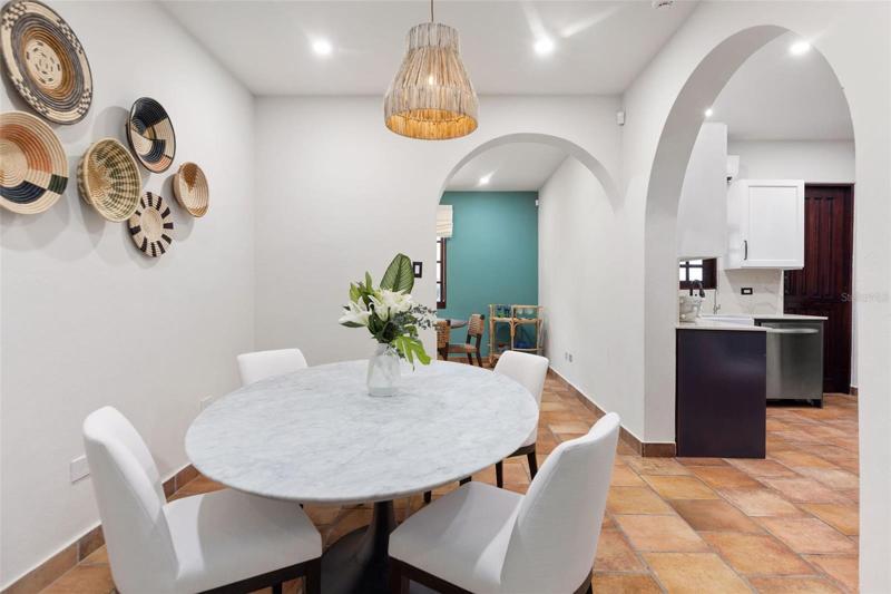 Dining area in kitchen