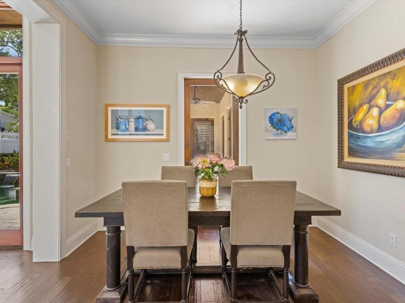 Breakfast nook