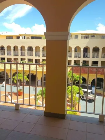 Call Palmanova Plaza 218 your home or home away from home.