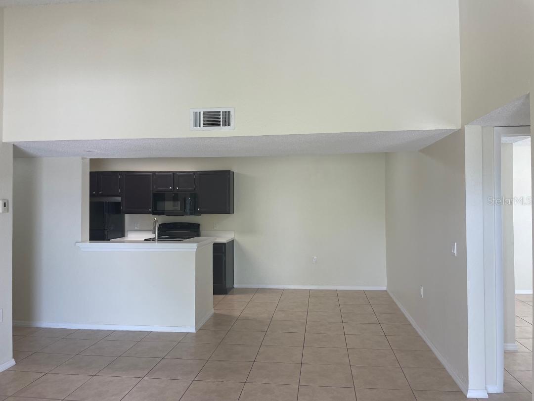 ktchen and dining room
