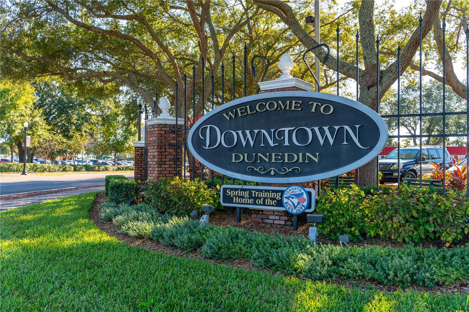 DOWNTOWN DUNEDIN