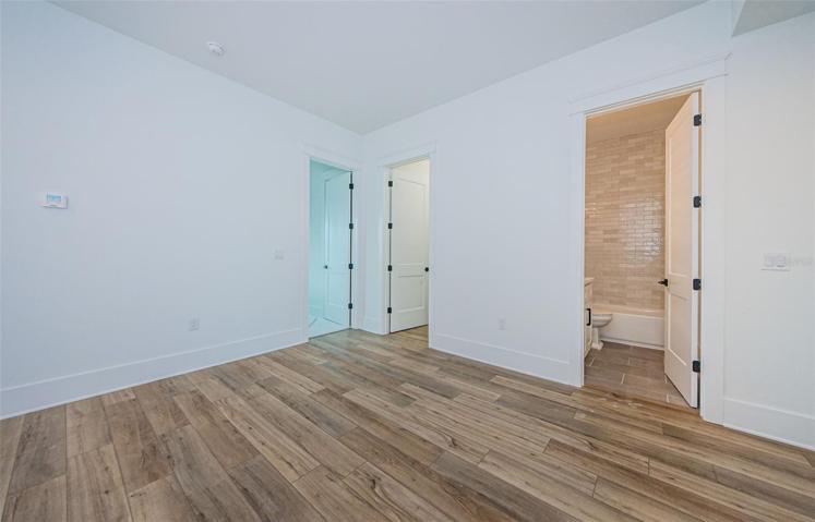 Upstairs Loft with Bathroom & Laundry