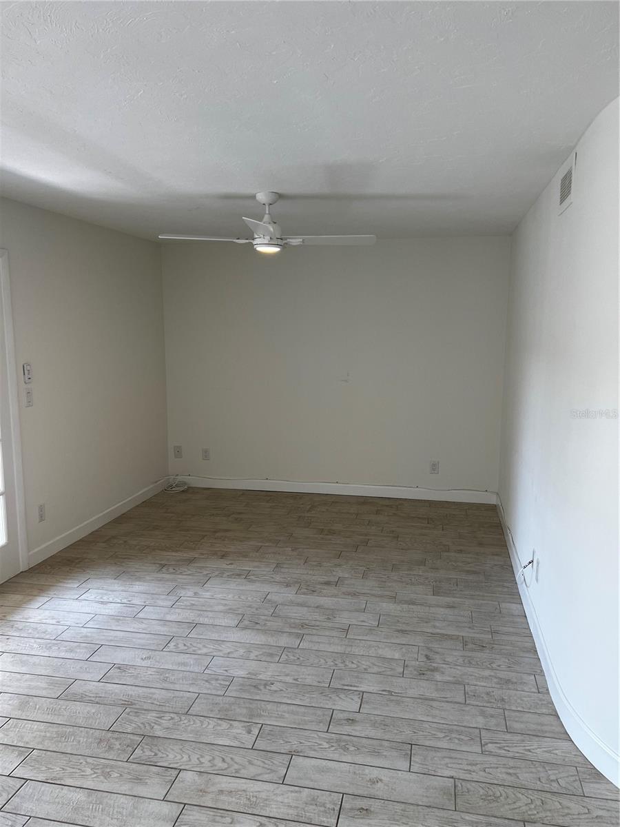 Bonus Room/Living Room