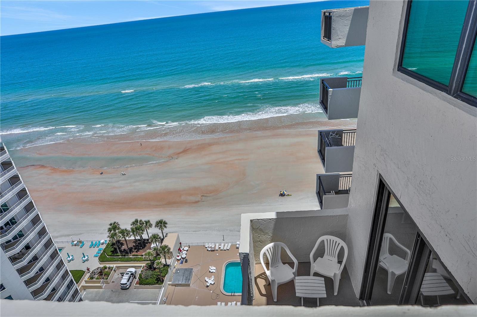 22nd floor balcony view