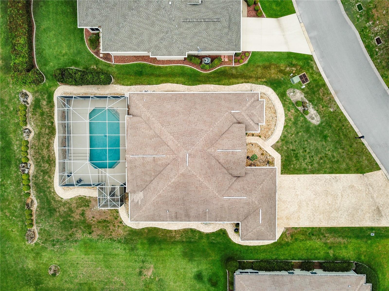 Ariel views of the size of the pool.