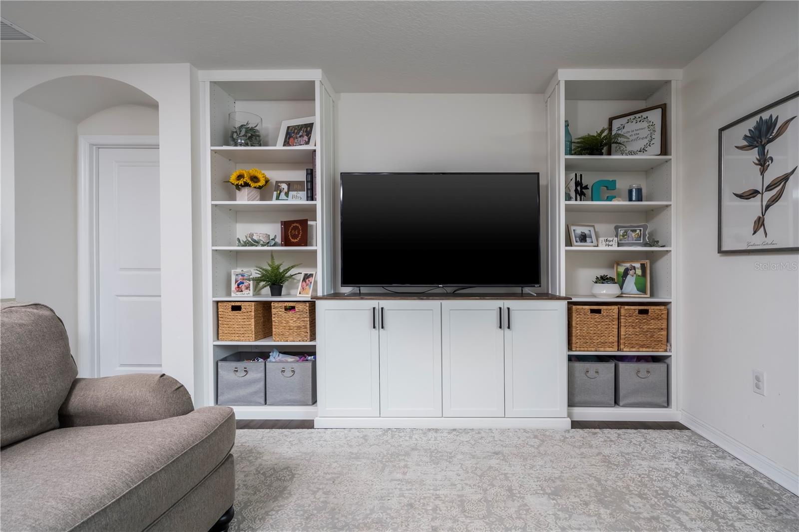 Beautiful built in wall unit.