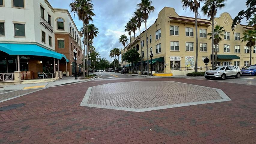 Main St, Safety Harbor