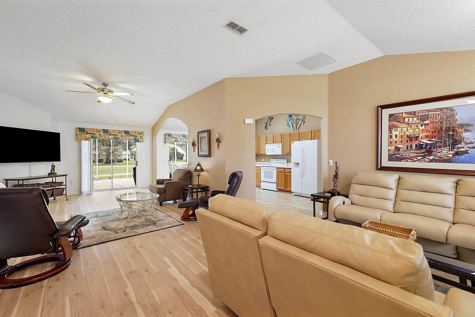 Dining &amp; living area combination