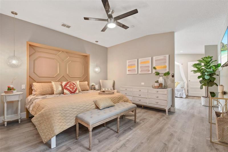 King bed with stylish accents