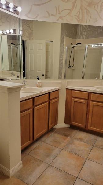 main ful bathroom upstairs with tub shower combo in separate room