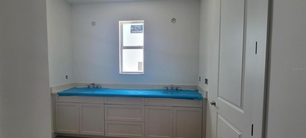 Primary bathroom dual-sinks