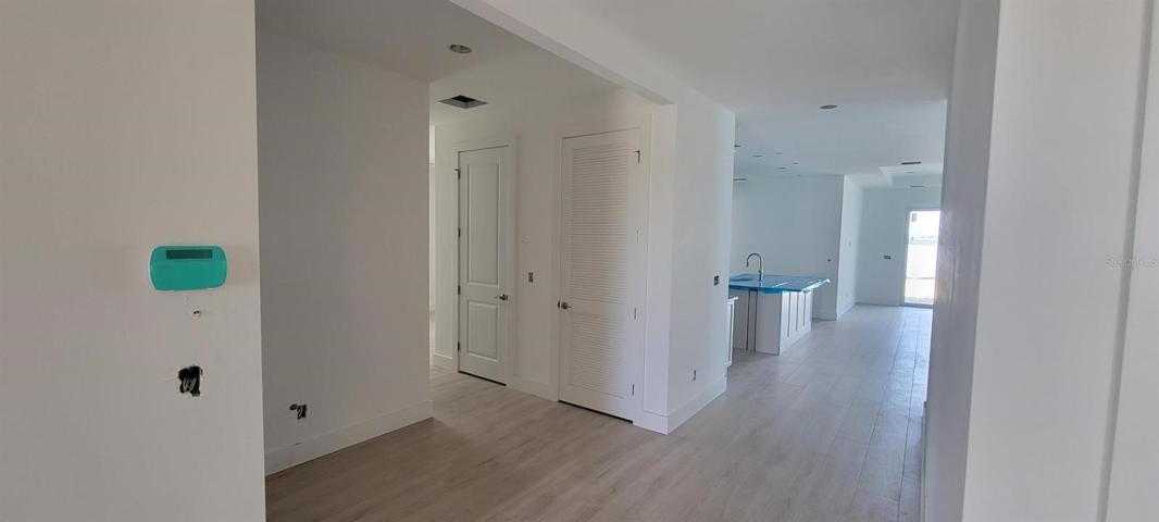 Everyday entrance from garage