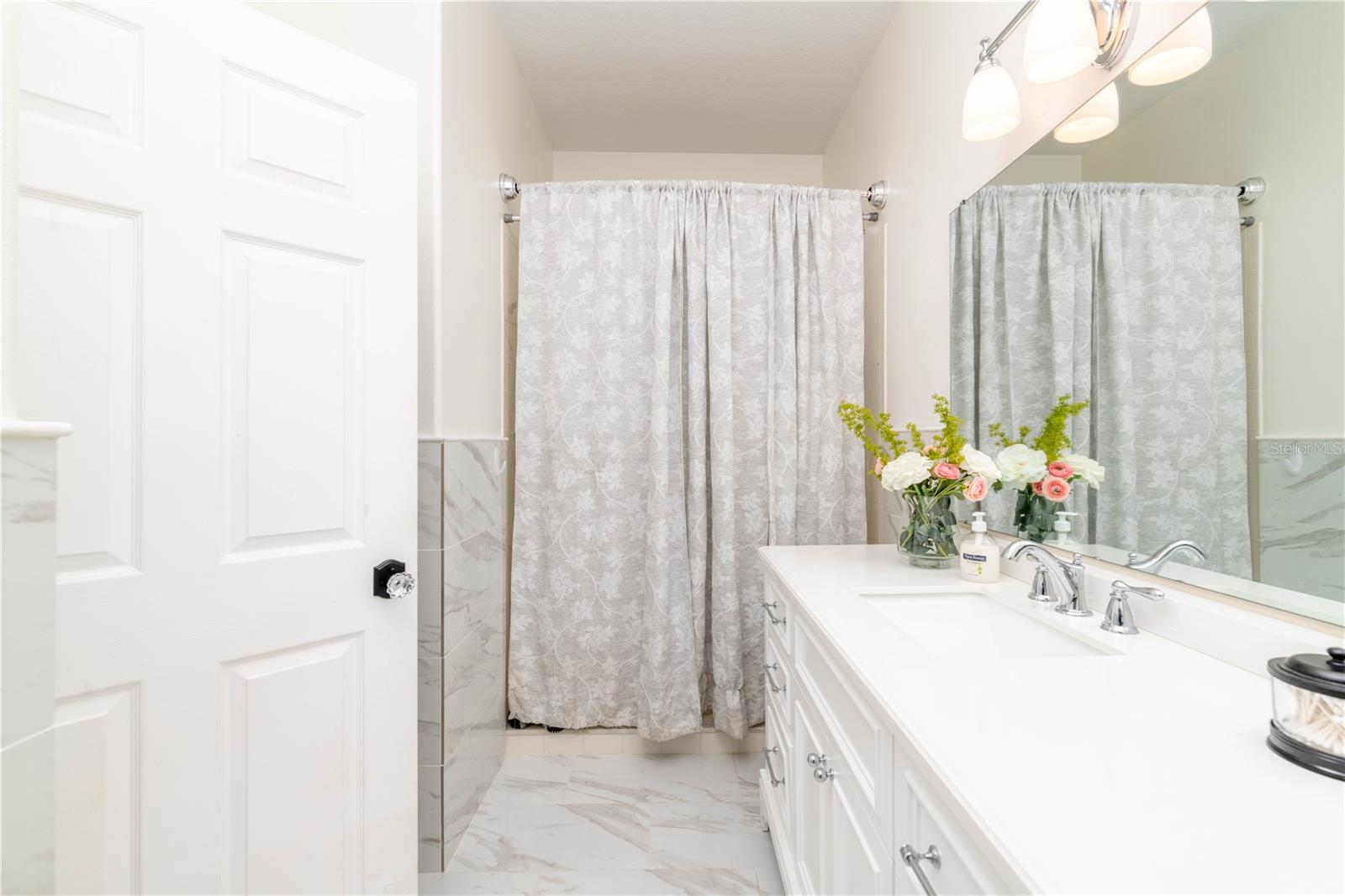 Master Bedroom w/Step-in Shower