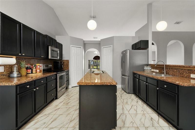 Spacious Kitchen over looking the family room