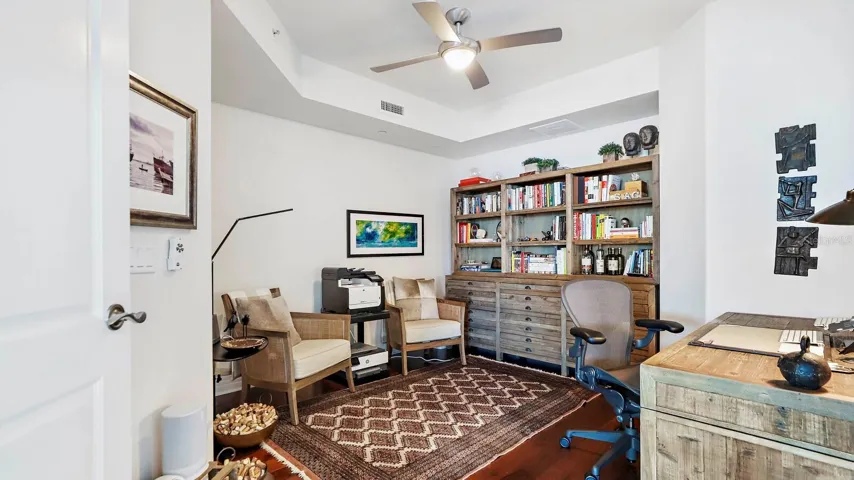 den / office staged
