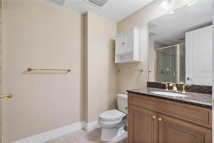 ensuite bath 3