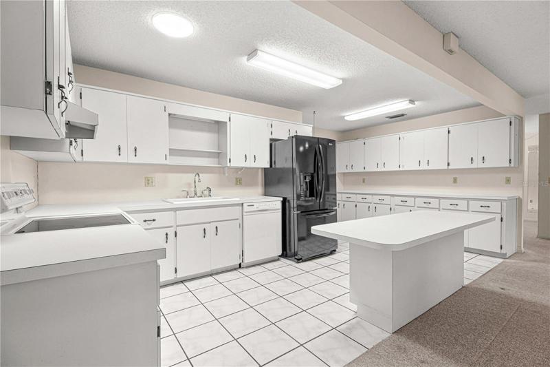 Spacious Kitchen