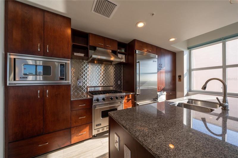 Kitchen side view