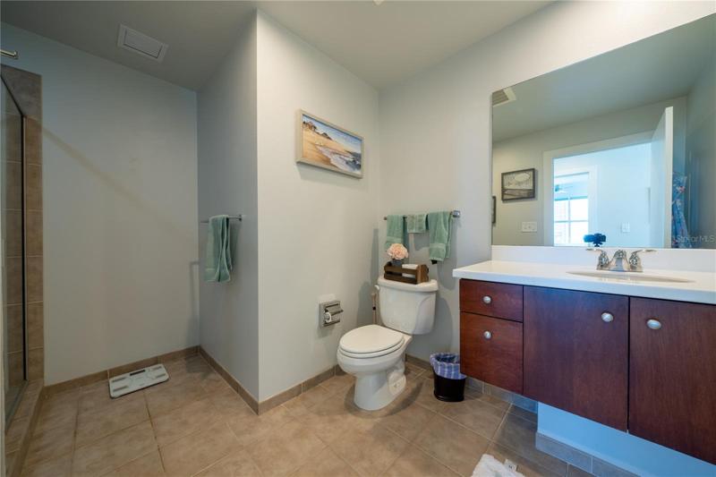 Main bathroom