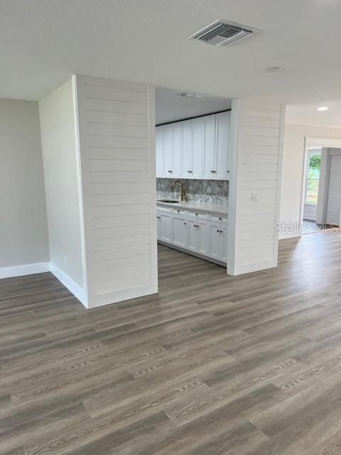 Entry to kitchen